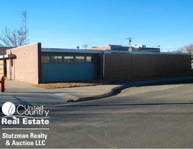 OFFICE BUILDING in ULYSSES, KS - SELLING BY PRIVATE AUCTION - image 2