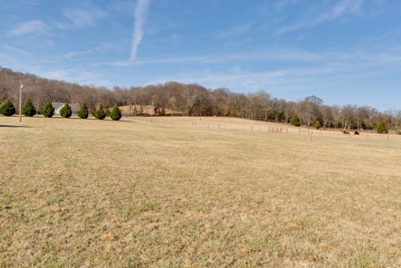 Tn Country Ranch Home 1.27 Acres For Sale Culleoka, Tn - image 32