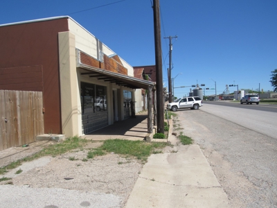 Commercial Real Estate W/ High Traffic - image 23