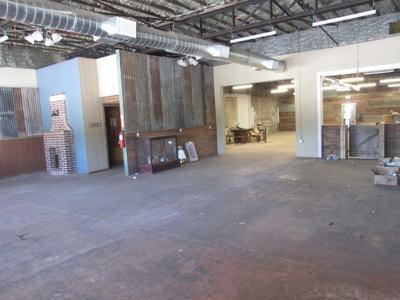 Commercial Real Estate W/ High Traffic - image 13