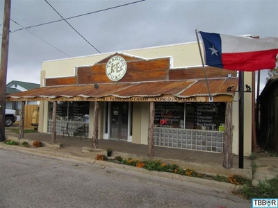 Commercial Real Estate W/ High Traffic - image 1