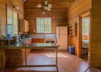 Fully Titled  Caribbean Beach home Big Creek Bocas del Toro - image 19