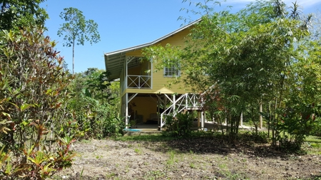 Fully Titled  Caribbean Beach home Big Creek Bocas del Toro - image 2