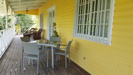Fully Titled  Caribbean Beach home Big Creek Bocas del Toro - image 8
