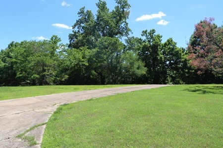 FOR SALE IN WEST PLAINS, MISSOURI-26 acres & Victorian home - image 11