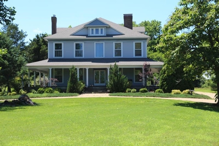 FOR SALE IN WEST PLAINS, MISSOURI-26 acres & Victorian home - image 9