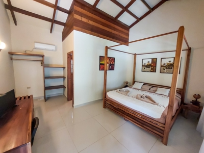 Titled Bocas del Toro Bed & Breakfast or  Luxury Compound - image 9