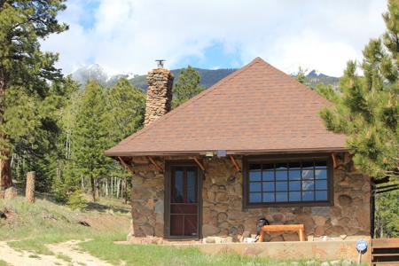 Colorado Mountain Log cabin - image 1