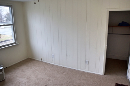 Home Sells At Auction - image 15