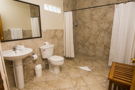AUCTION -- Income-Producing Hotel in Jaco, Costa Rica - image 12