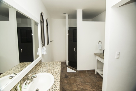 Auction!! Beautiful Beachfront Luxury Home On Jaco Beach - image 20