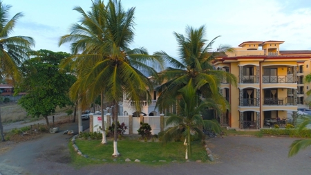 Auction!! Beautiful Beachfront Luxury Home On Jaco Beach - image 4