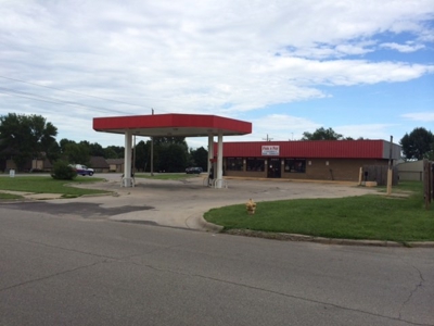 Gas Station Convenience Store in Lawrence KS for Sale - image 2
