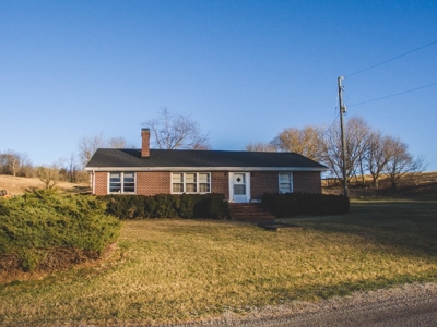Country Home and Land for Sale in Floyd VA at Auction! - image 17
