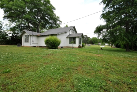 Hartselle Alabama Commerical Building With Extra Lot! - image 3