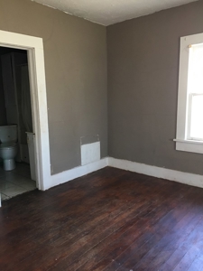 SELLS ABSOLUTE | Investment Opportunity | 815 N 10th. - image 3