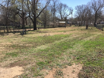 Lot for Sale in Perry, OK | 416 Ivanhoe - image 1