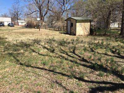 Lot for Sale in Perry, OK | 416 Ivanhoe - image 5