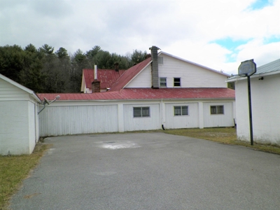 42.75 Acres Of Spacious Retreat In Rural Retreat, Va - image 17