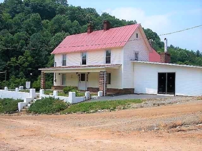 42.75 Acres Of Spacious Retreat In Rural Retreat, Va - image 4