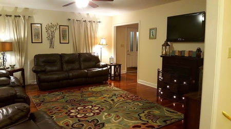 Beautiful spacious country home in small town Tennessee! - image 14