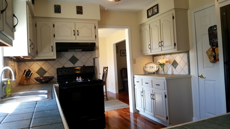 Beautiful spacious country home in small town Tennessee! - image 8