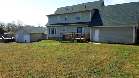 Beautiful spacious country home in small town Tennessee! - image 6
