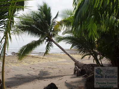 Oceanfront lot in Playa Burica land for sale in panama - image 11