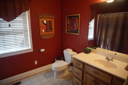 Tennessee Country Home for Sale with acreage - Parsons TN - image 23