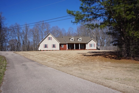 Tennessee Country Home for Sale with acreage - Parsons TN - image 9