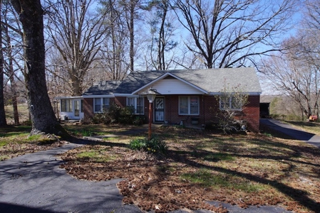 Tennessee Country Home for Sale with acreage - Parsons TN - image 7