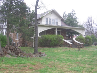 Historic Home In Lamar, Missouri For Sale - image 2