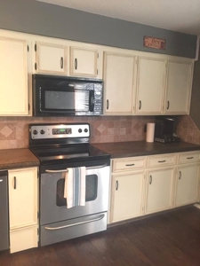 Operating Vineyard and Remodeled Home for Sale in Texas - image 16