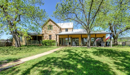 Historic Farmhouse on 22 acres for sale - Fredericksburg TX - image 4
