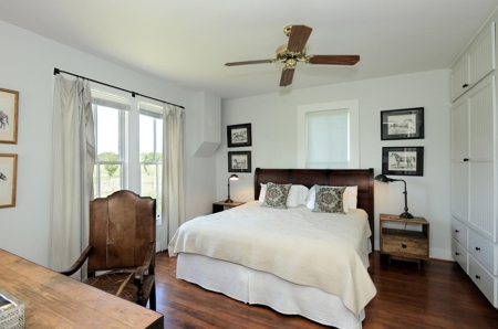 Historic Farmhouse on 22 acres for sale - Fredericksburg TX - image 13