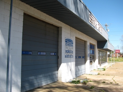 Commercial Building & Land For Sale In Adamsville, Tn - image 9