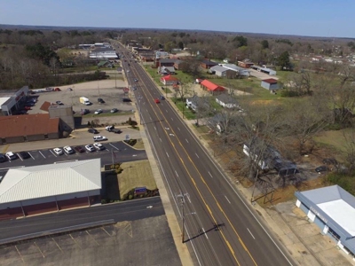 Commercial Building & Land For Sale In Adamsville, Tn - image 2