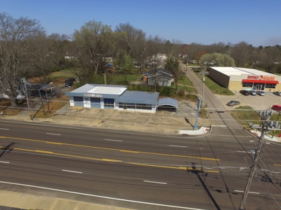 Commercial Building & Land For Sale In Adamsville, Tn - image 3