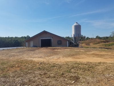 Poultry farm in Alexander County, Taylorsville NC - image 10