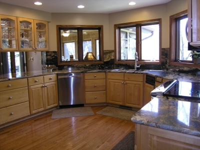 Contemporary Home in Galena, IL - image 2