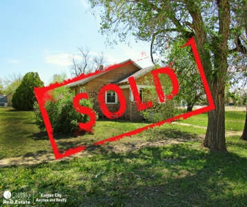 Online Only Auction Home on 2 Lots in Cimarron Kansas - image 2