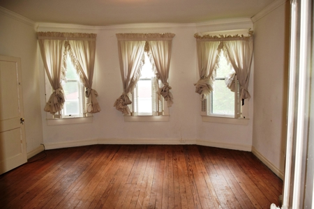 Historic Victorian Home in Jackson, TN; Madison County - image 14
