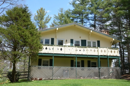 Contemporary Mountain Chalet - Roaring Gap, NC - image 9