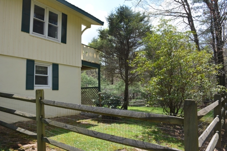 Contemporary Mountain Chalet - Roaring Gap, NC - image 6