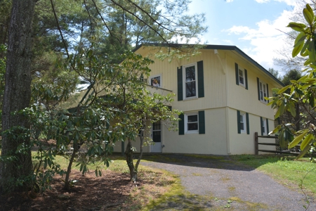 Contemporary Mountain Chalet - Roaring Gap, NC - image 3