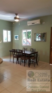 ***********SOLD***************4 Bedroom Coronado Beach House - image 2