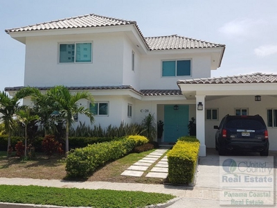 Luxury Home for Sale in Bijao, Panama - image 12