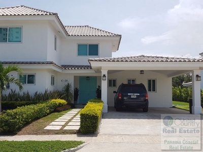 Luxury Home for Sale in Bijao, Panama - image 14