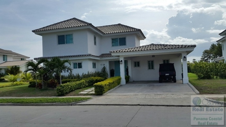 Luxury Home for Sale in Bijao, Panama - image 8