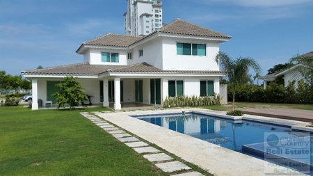 Luxury Home for Sale in Bijao, Panama - image 3